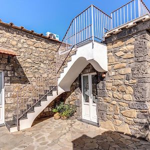 Villa Giulia Boutique Views Pool And Guest Services